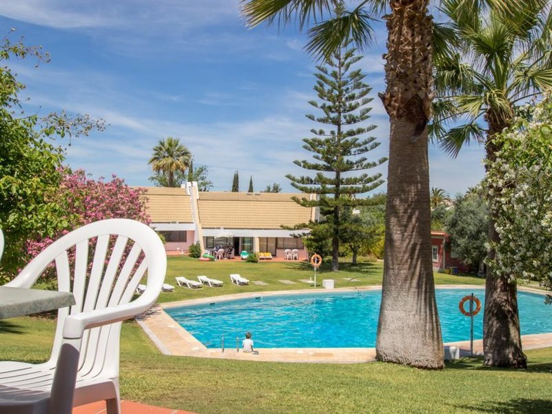 Moura Golf Village