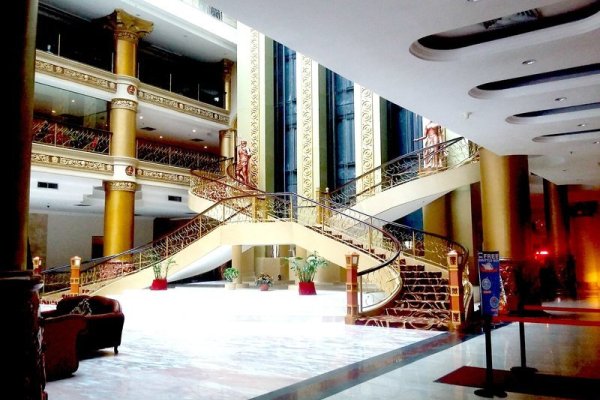 Pacific Palace Hotel