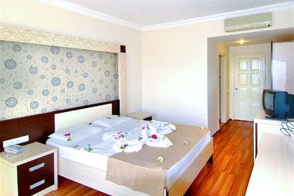 Aperion Beach Hotel