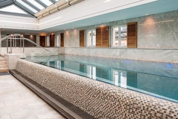 Four Seasons Des Bergues