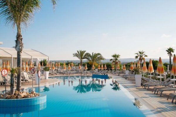 Asterias Beach Hotel
