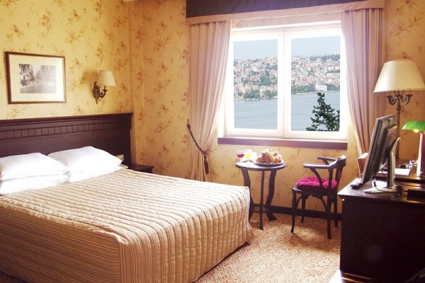 Pera Rose Hotel