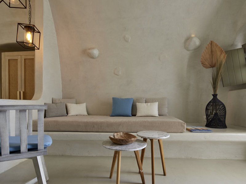 Rhenia s Suites