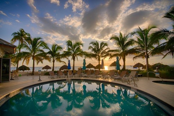 The Naples Beach & Golf Club