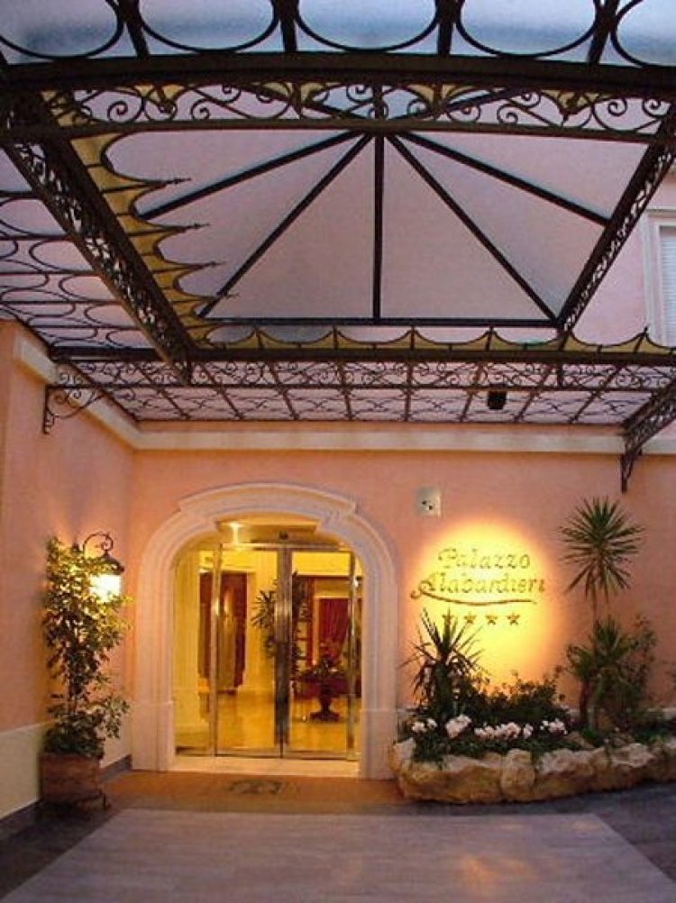 Palazzo Alabardieri