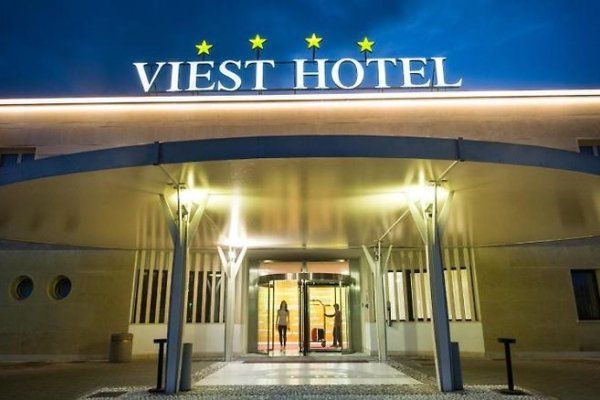 Viest Hotel