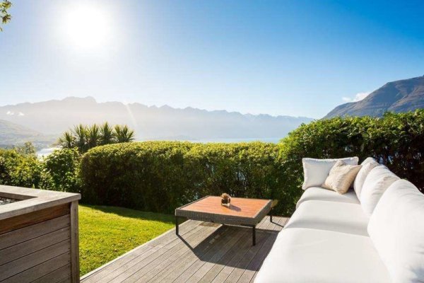 Azur Lodge