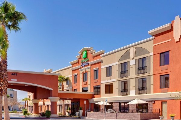 Holiday Inn Express & Suites Henderson