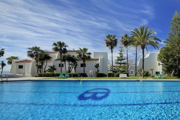 Coral Beach Aparthotel