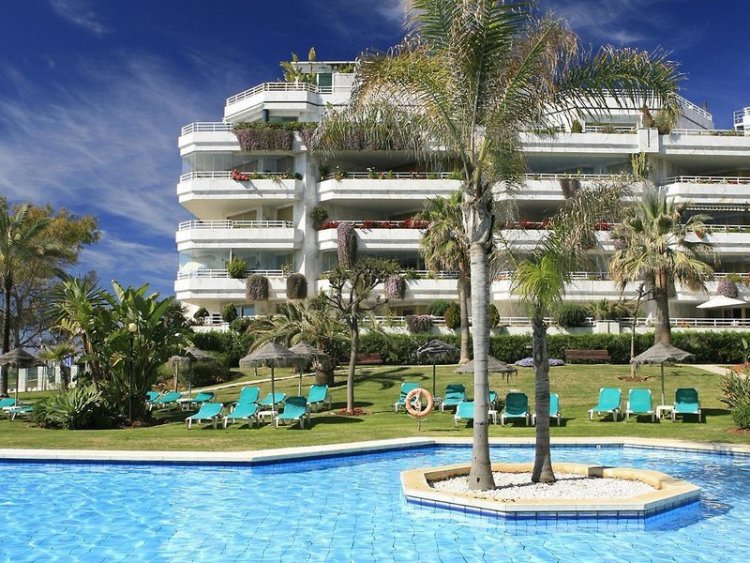 Coral Beach Aparthotel