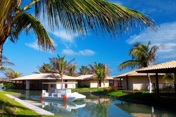 Dom Pedro Laguna Beach Villas & Golf Resort