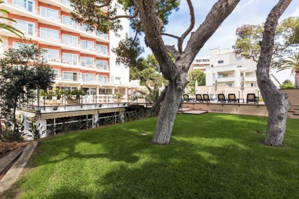 Hotel y Apartamentos Leman