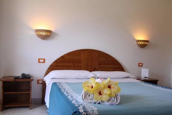 Hotel Baia Del Capo