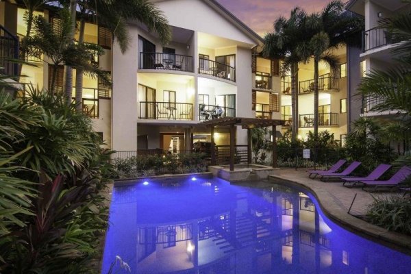 Bay Villas Resort