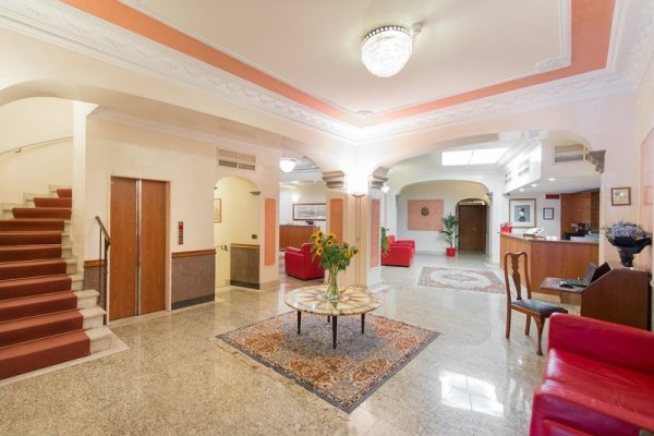 Diana Park Hotel