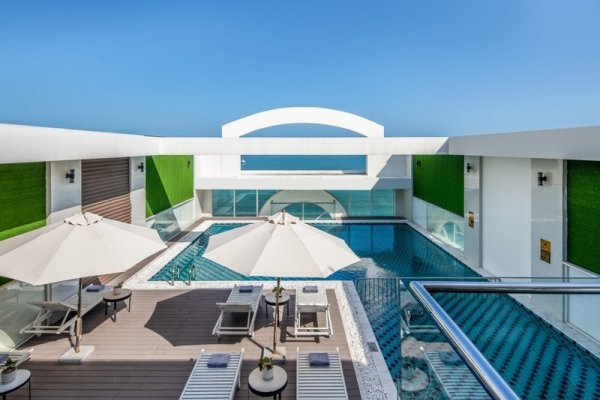 Paracel Beach Hotel