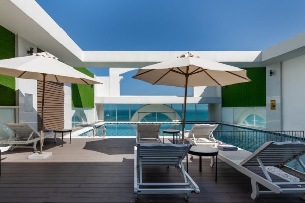 Paracel Beach Hotel