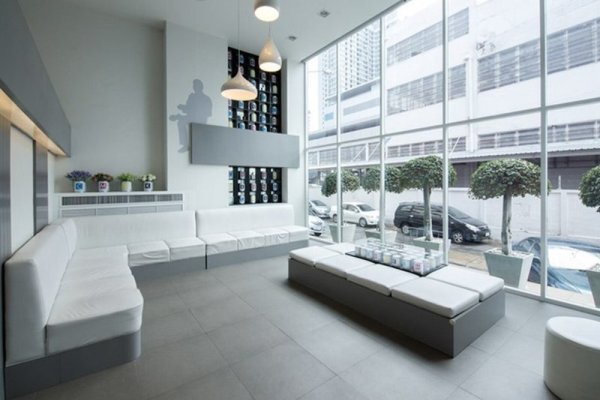 myhotel CMYK ratchada