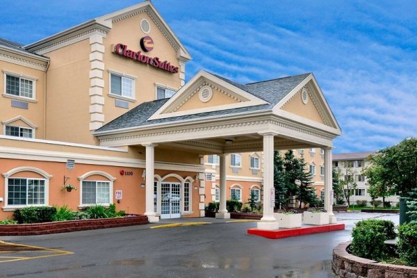 Clarion Suites Downtown