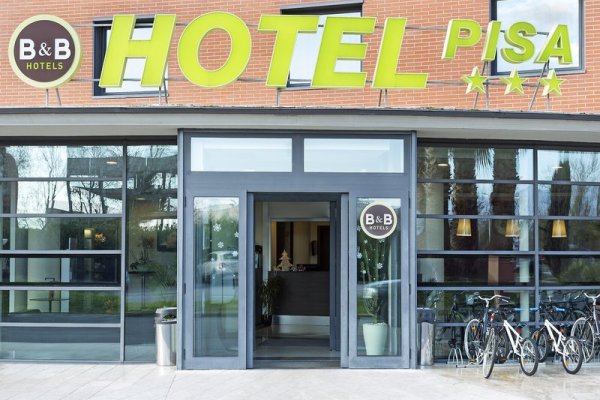 B&B HOTEL Pisa Airport