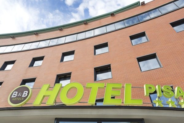 B&B HOTEL Pisa Airport