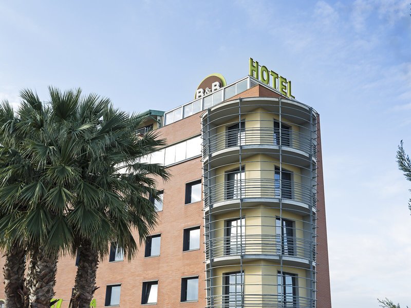B&B HOTEL Pisa Airport