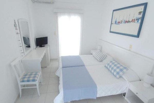 Nauma Paros