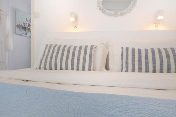 Nauma Paros