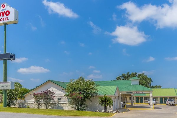 Regency Inn & Suites