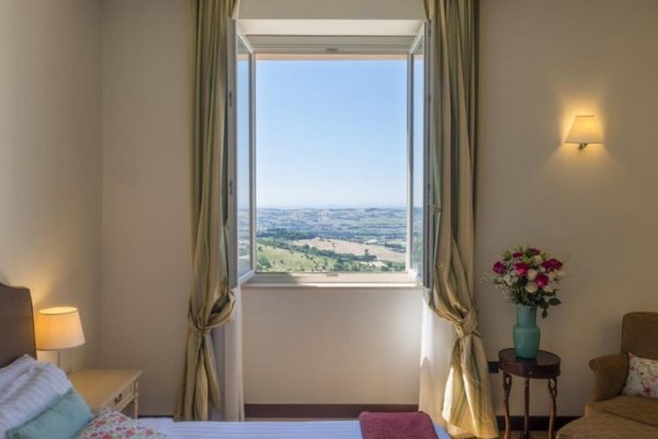 Gallery Hotel Recanati