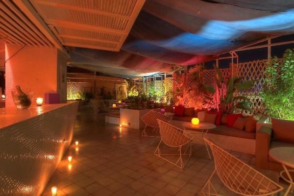 Bab Hotel