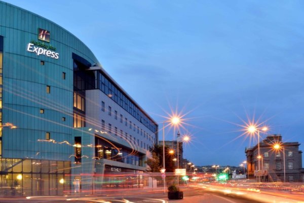 Holiday Inn Express Dundee
