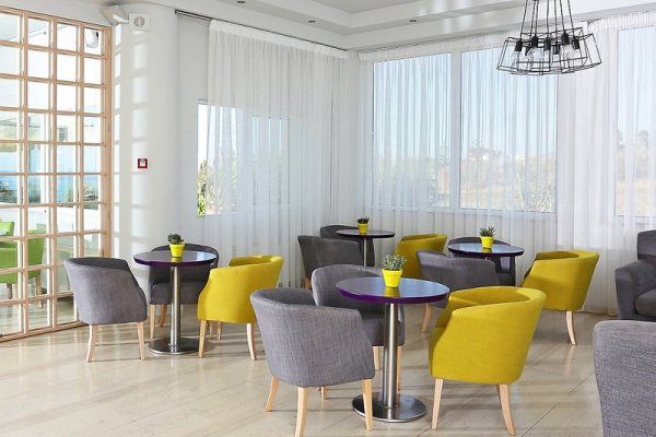 Artina Hotel