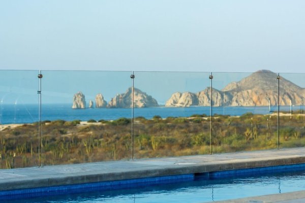 Holiday Inn Express Cabo San Lucas