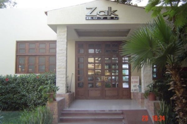 Hotel Zak Royal Wings