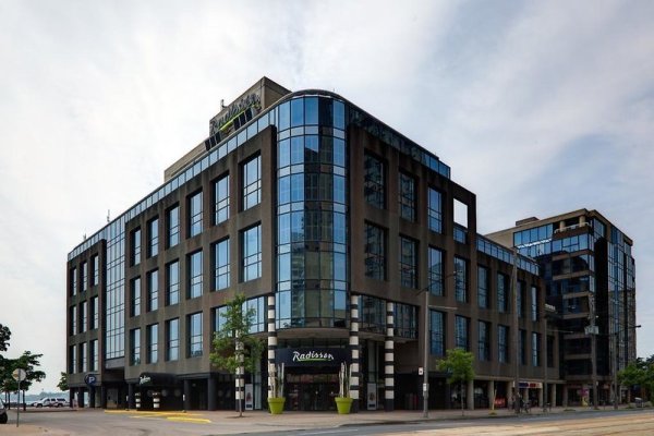 Radisson Blu Toronto Downtown