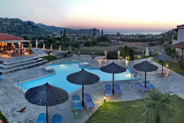 Yakinthos Garden