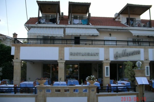 Montes Studios & Apartments