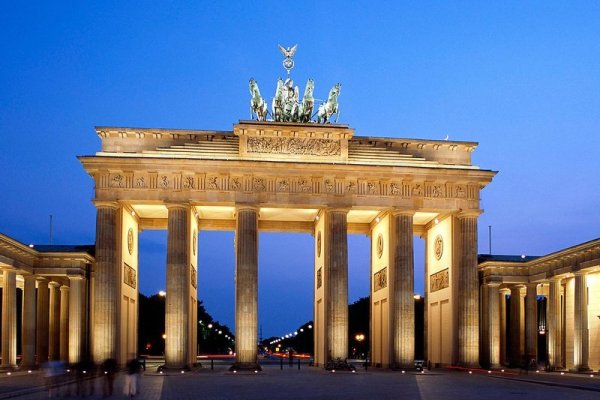 greet Berlin Alexanderplatz