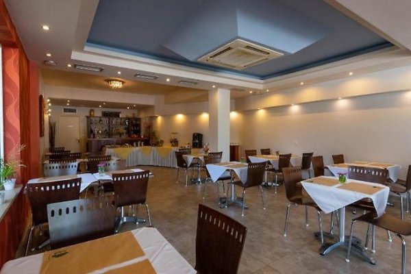 Theoxenia Apparthotel