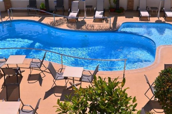 Theoxenia Apparthotel