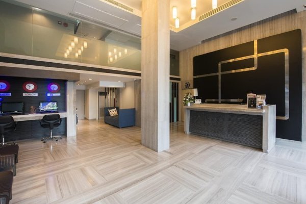 FX Hotel Metrolink Makkasan