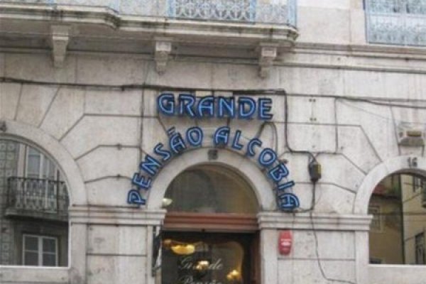 Grande Pensão Residencial Alcobia