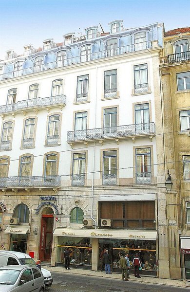 Grande Pensão Residencial Alcobia