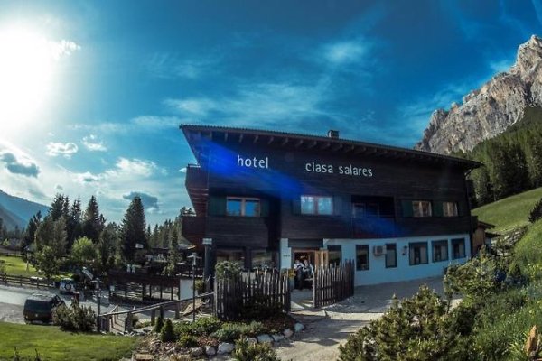 Hotel Ciasa Salares
