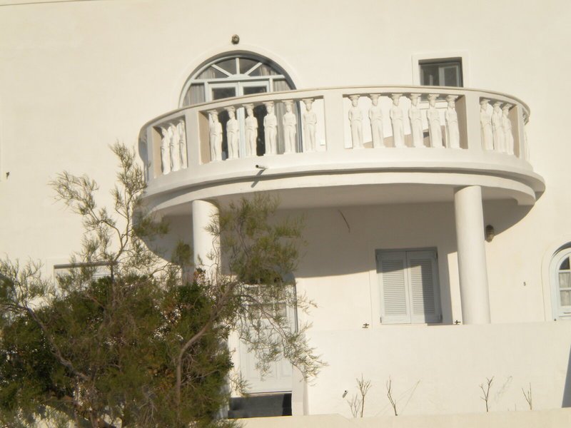 Starlight Luxury Seaside Villa & Suites