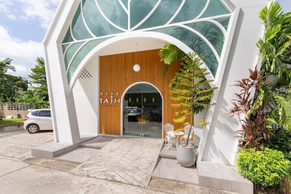Tajh Pool Villas