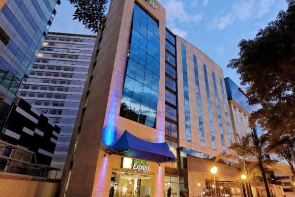 Holiday Inn Express & Suites Mexico City at the WTC