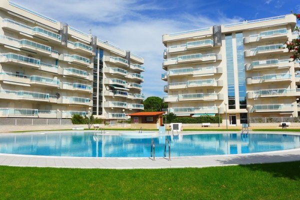 Apartments Larimar Salou Rentalmar Families Only