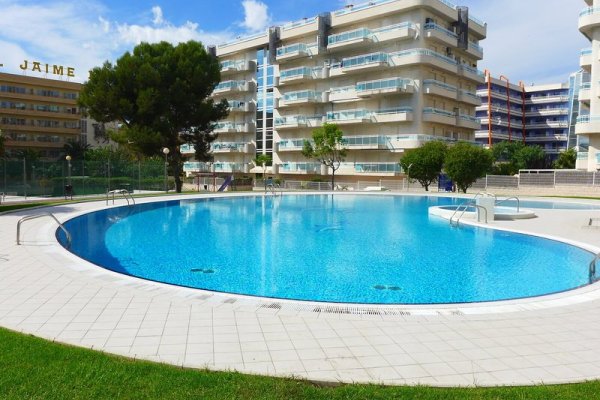 Apartments Larimar Salou Rentalmar Families Only